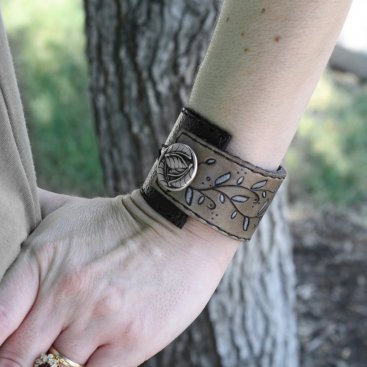 Silverleaf Wrist Wrap