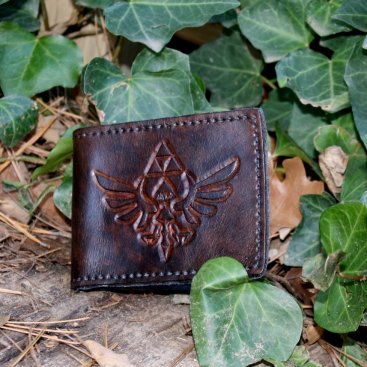Triforce – Dark Brown