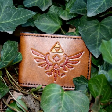 Triforce – Medium Brown w/ color